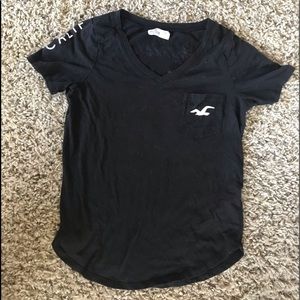 Hollister tee